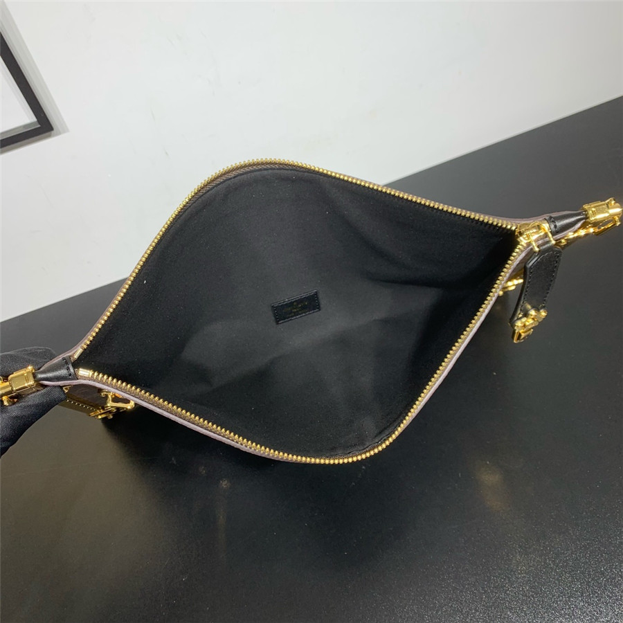 l0vis Vvtt0n lv lucky trunk monogram bag