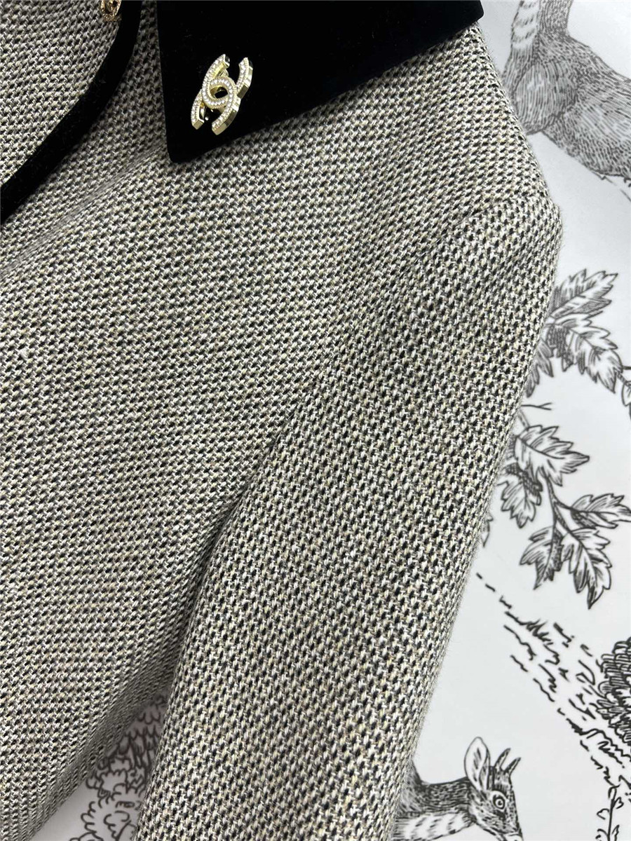 Ch**el tweed woven velvet jacket