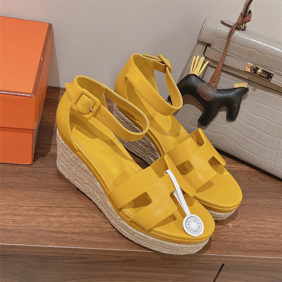 H**me5 elda straw sandals