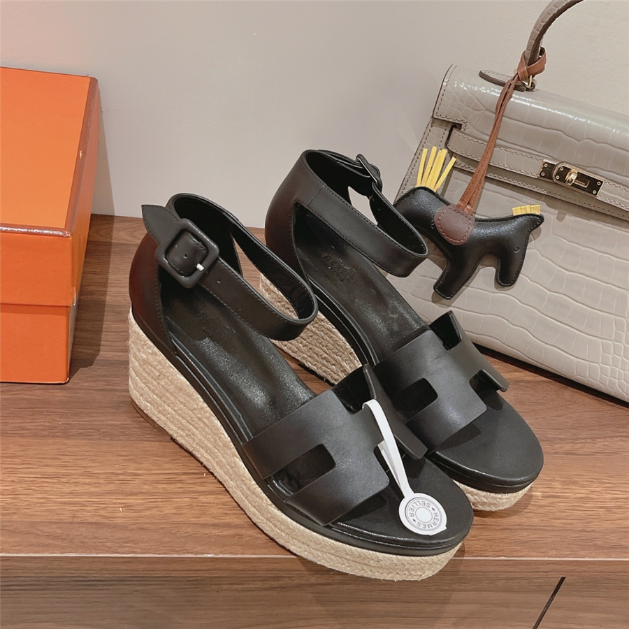 H**me5 elda straw sandals