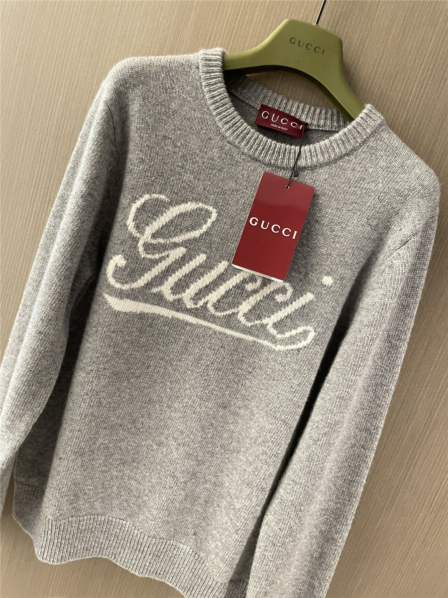 Gvc*1 intarsia wool sweater in grey
