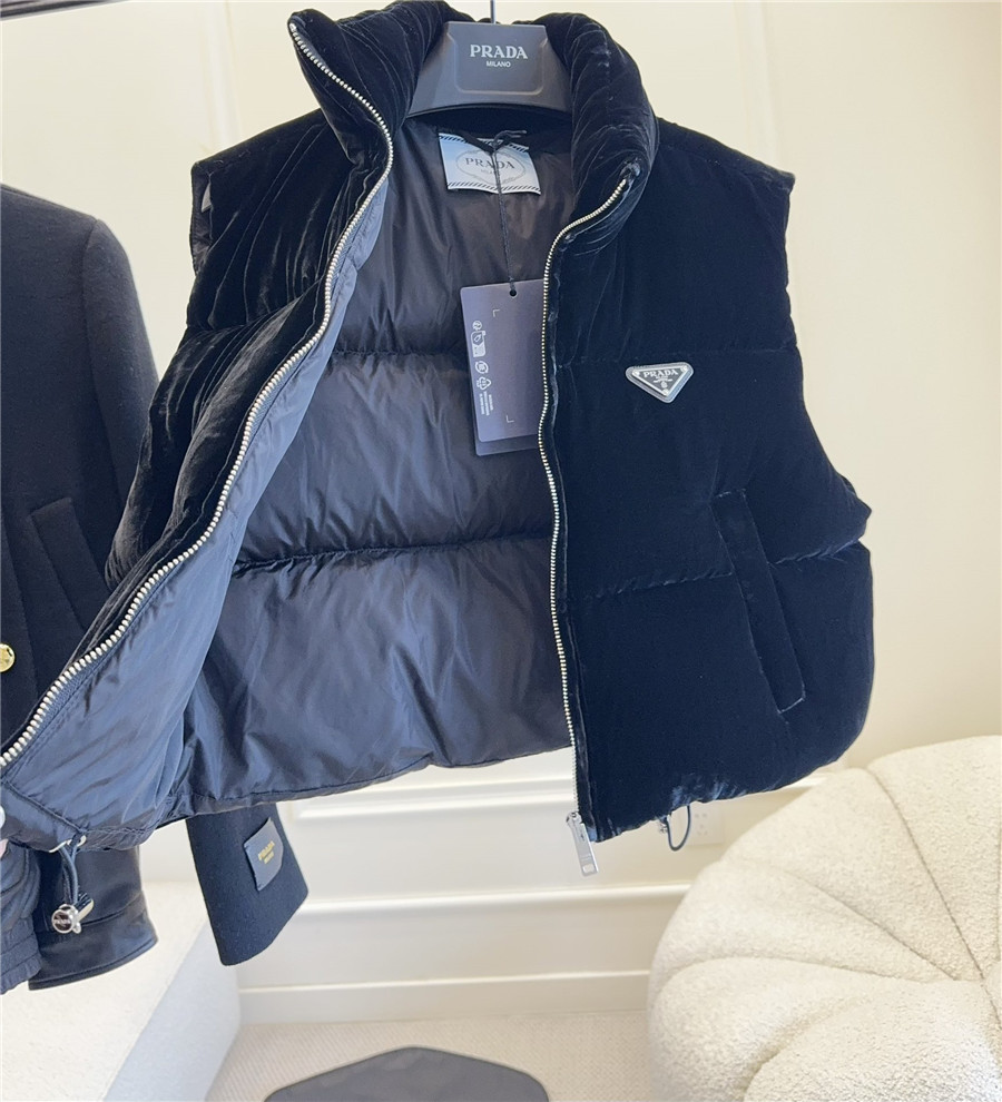 Pra*a velvet down vest