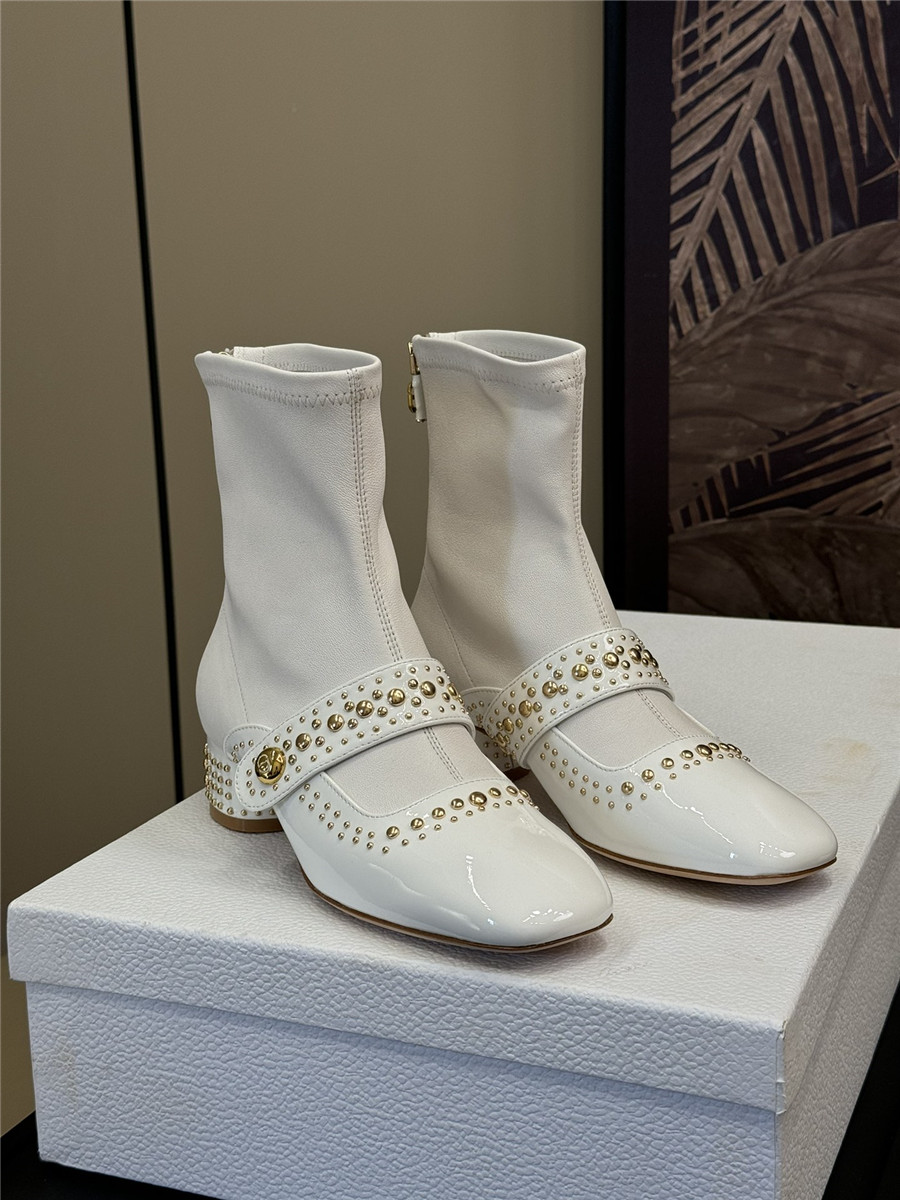 D10r stretch lambskin ankle boots