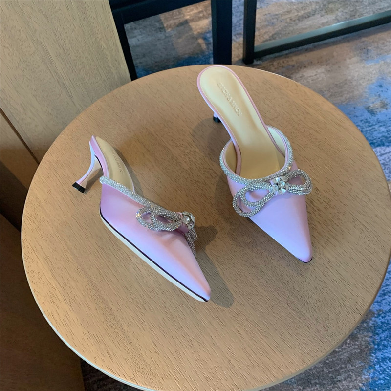 & Rhinestone bow half drag high heels
