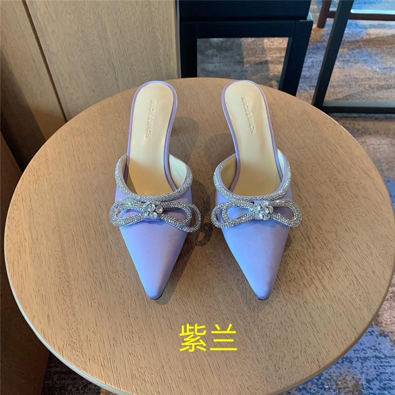 &  Rhinestone bow half drag high heels