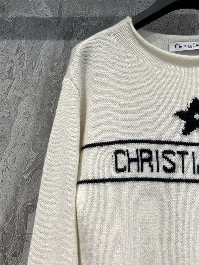 D10r lucky star shoulder button cashmere sweater