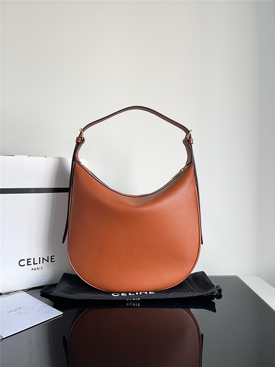 Ce1i*e triomphe heloise hobo bag