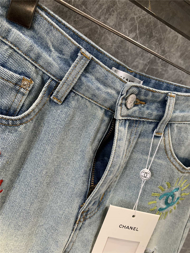 Ch**el logo denim shorts