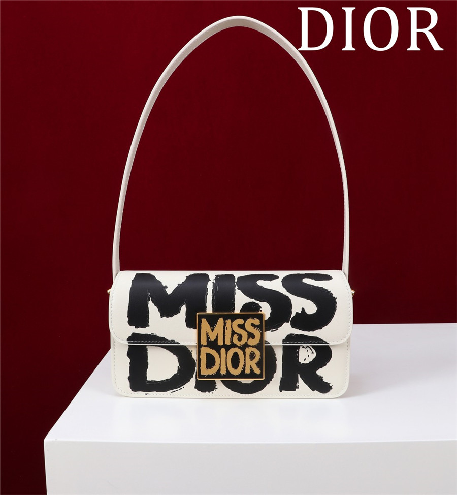 miss D10r flap bag [261025]