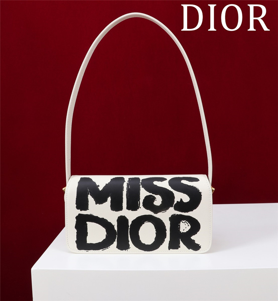 miss D10r flap bag [261025]