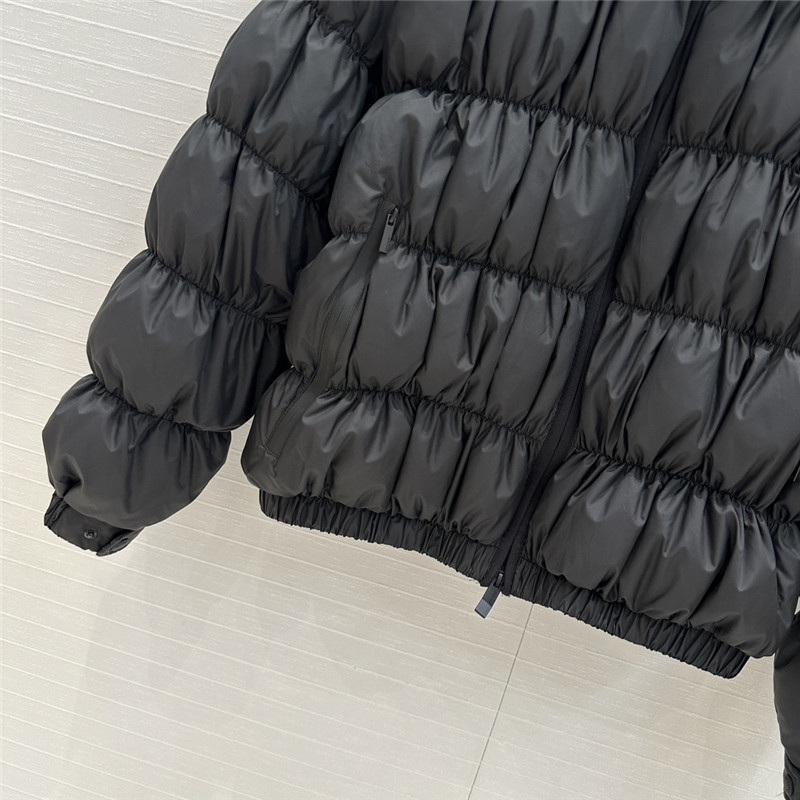 Moncler Medonte Short Down Jacket