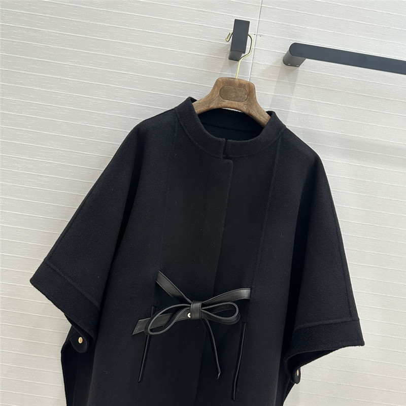 L0r0 P1ana cashmere cape coat