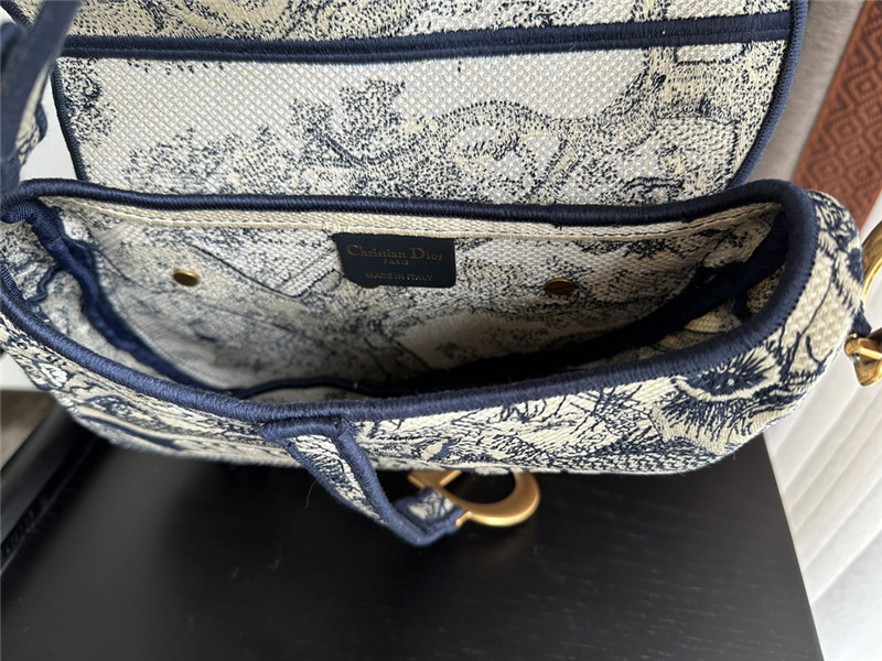 D10r dark blue embroidered denim saddle bag