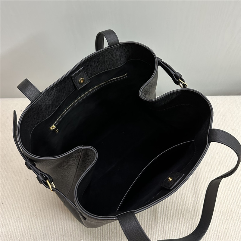 Ce1i*e cabas anais cuir triomphe bag