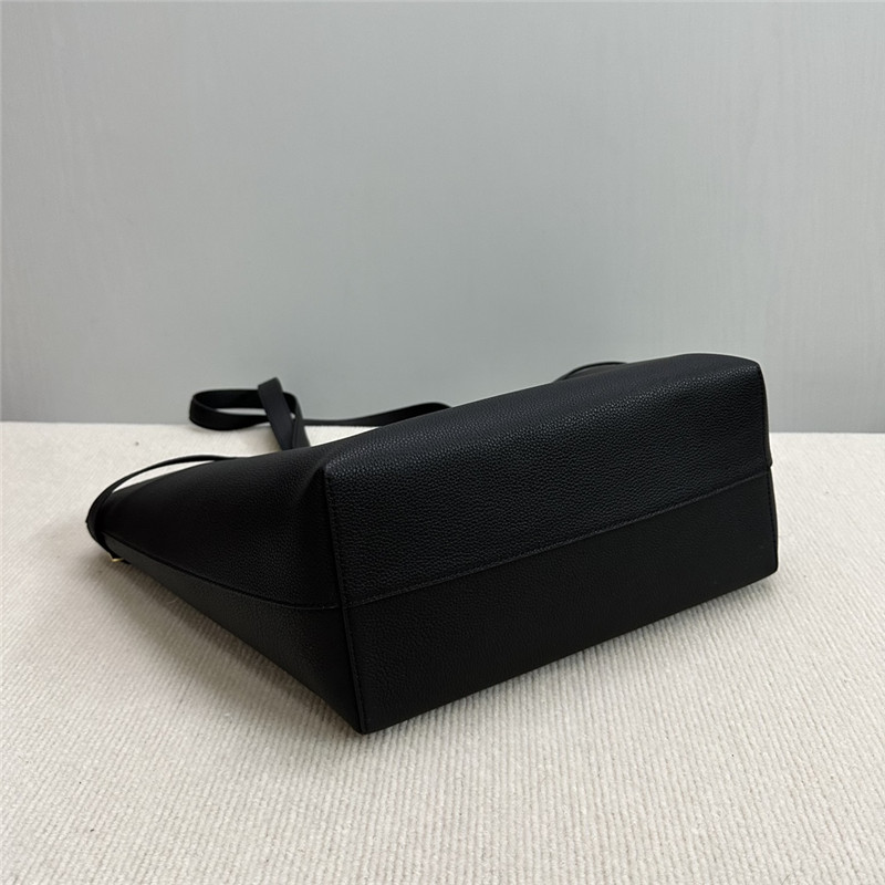 Ce1i*e cabas anais cuir triomphe bag