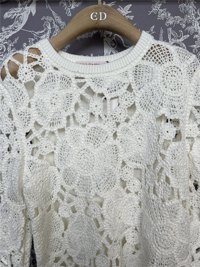 Va1e*ntin0 embroidered long-sleeved sweater