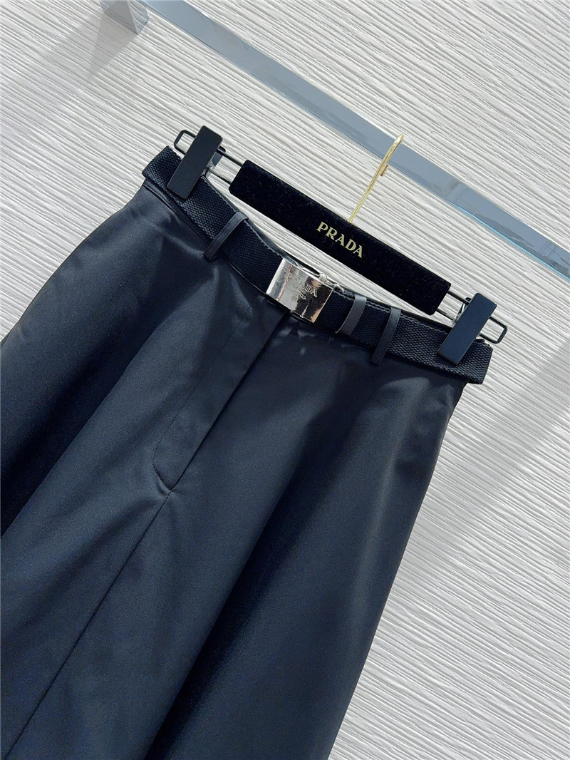 Pra*a mid-century style skirt