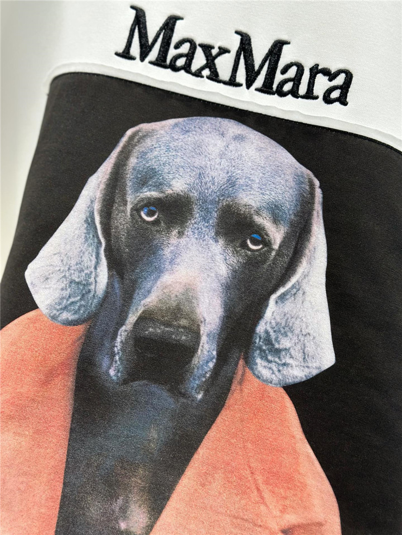 Vanitoo Ivory Cotton Sweatshirt with Wegman Print