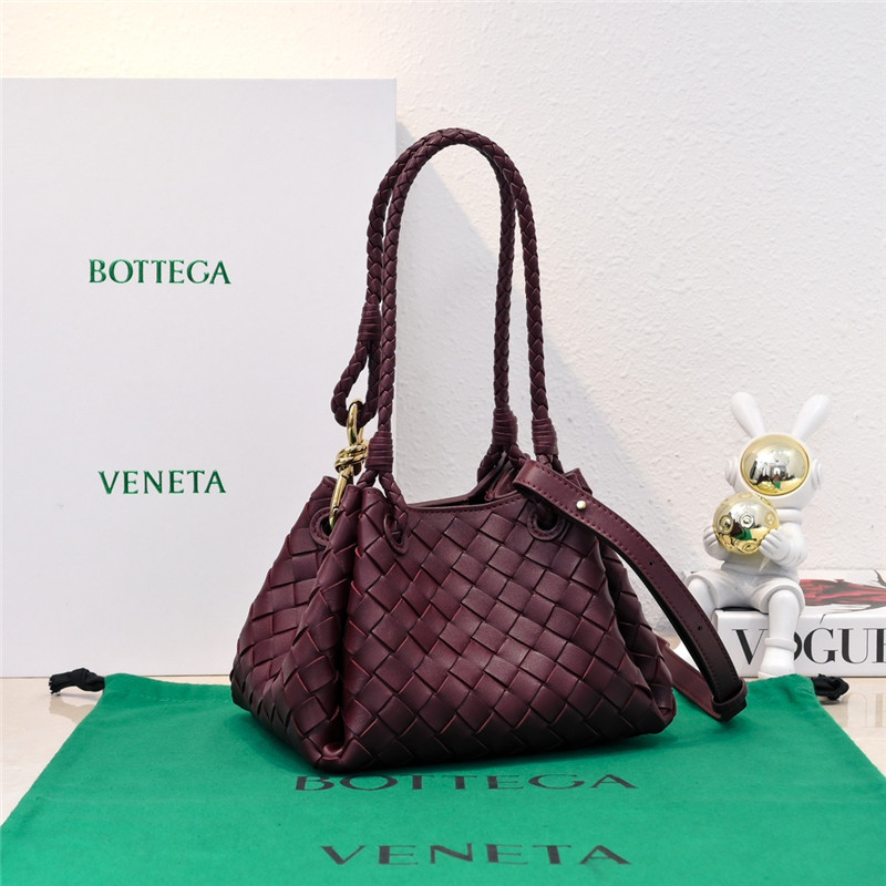 b0tt*ga Ven*ta parachute leather shoulder bag