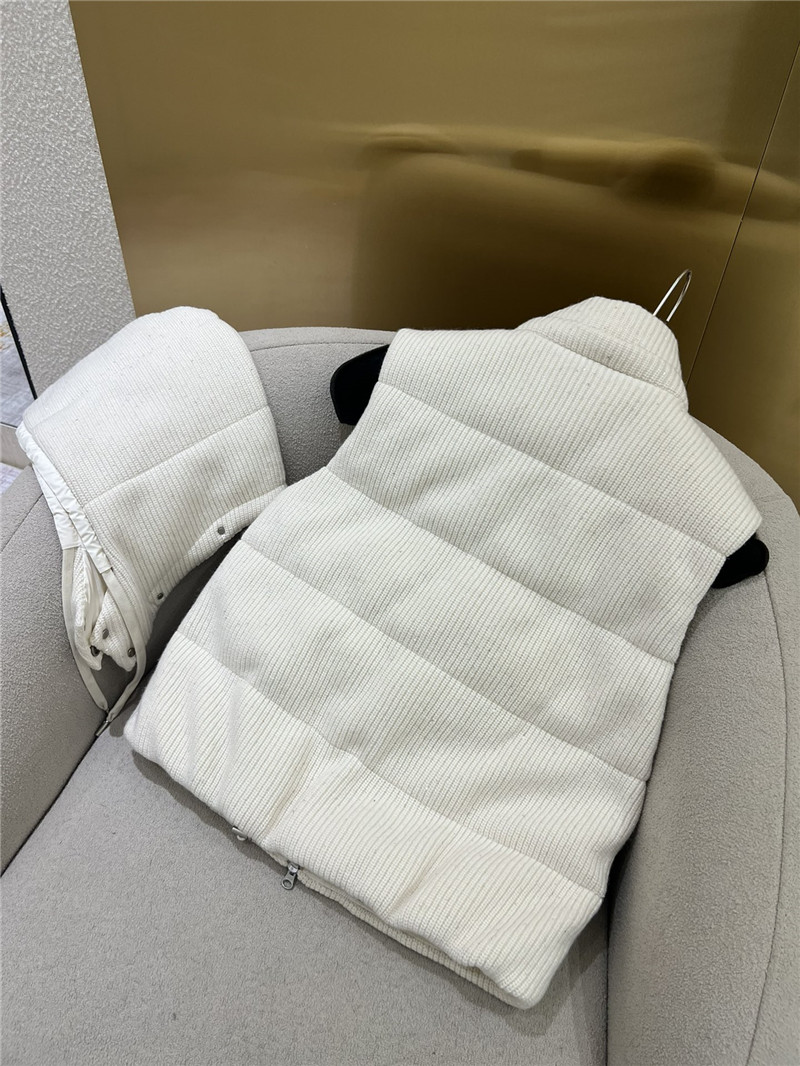 BC cashmere hooded vest