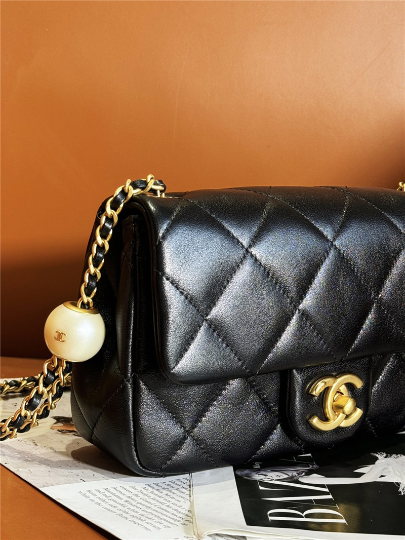 Ch**el pearl black classic cf bag