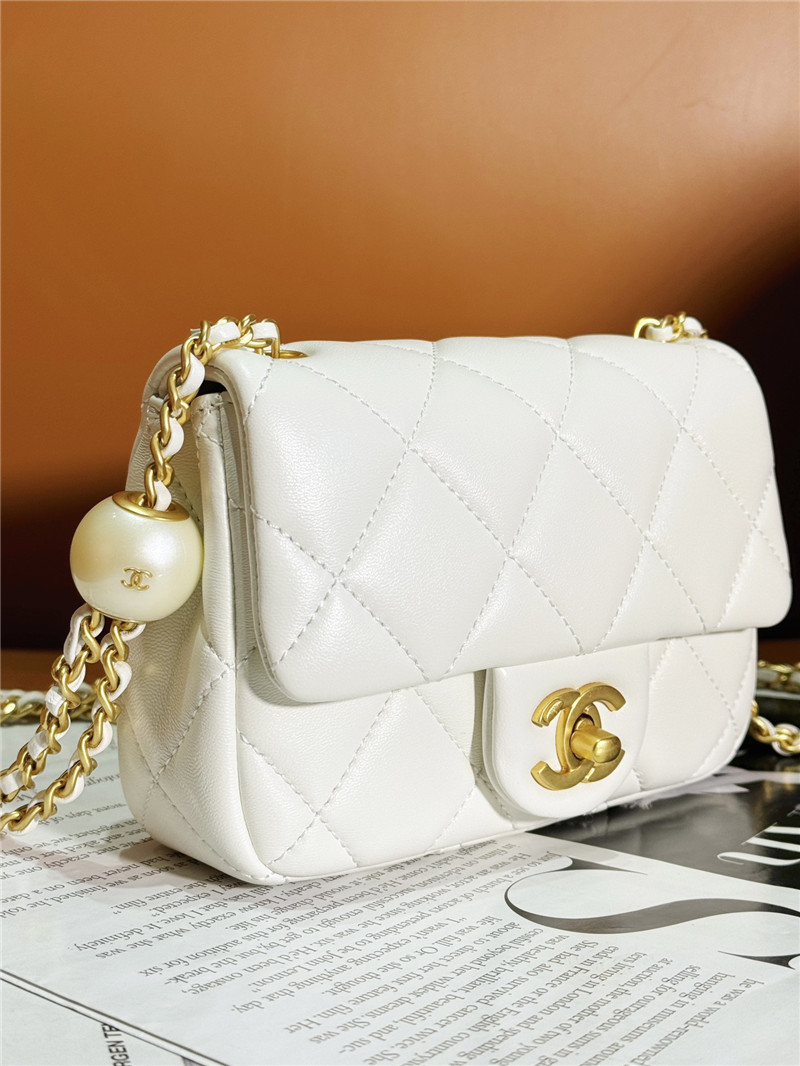 Ch**el pearl white classic cf bag small
