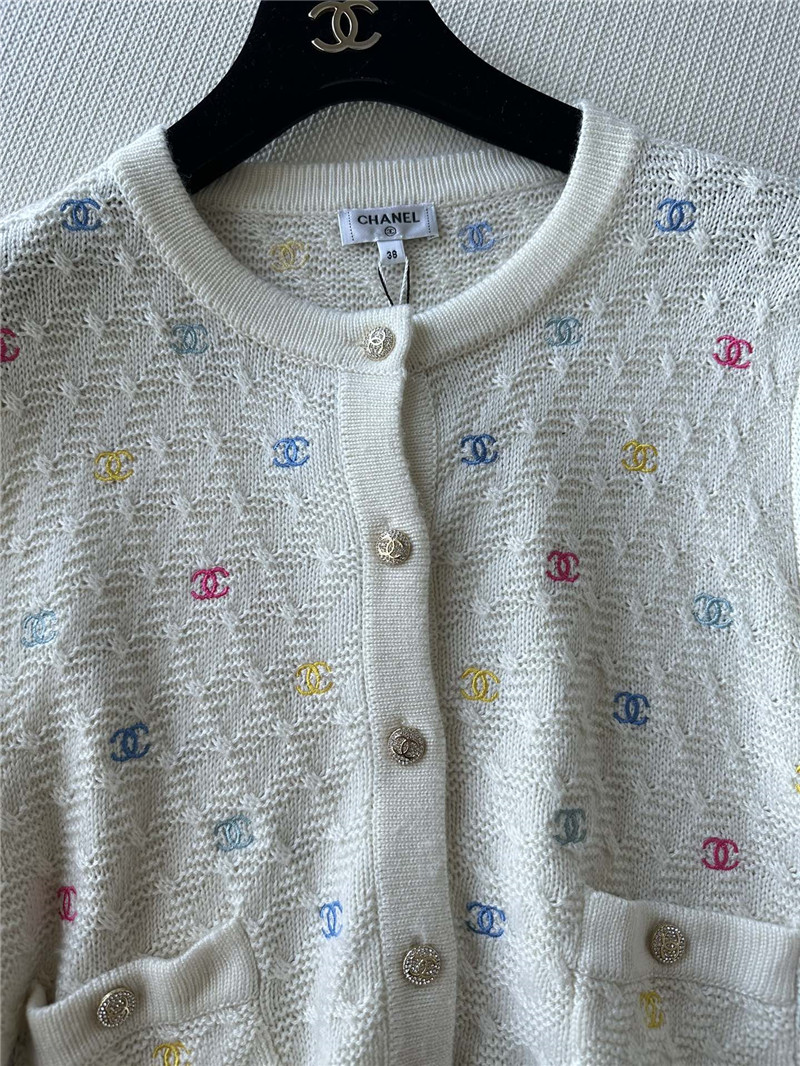 Ch**el color Ch**el embroidery cardigan