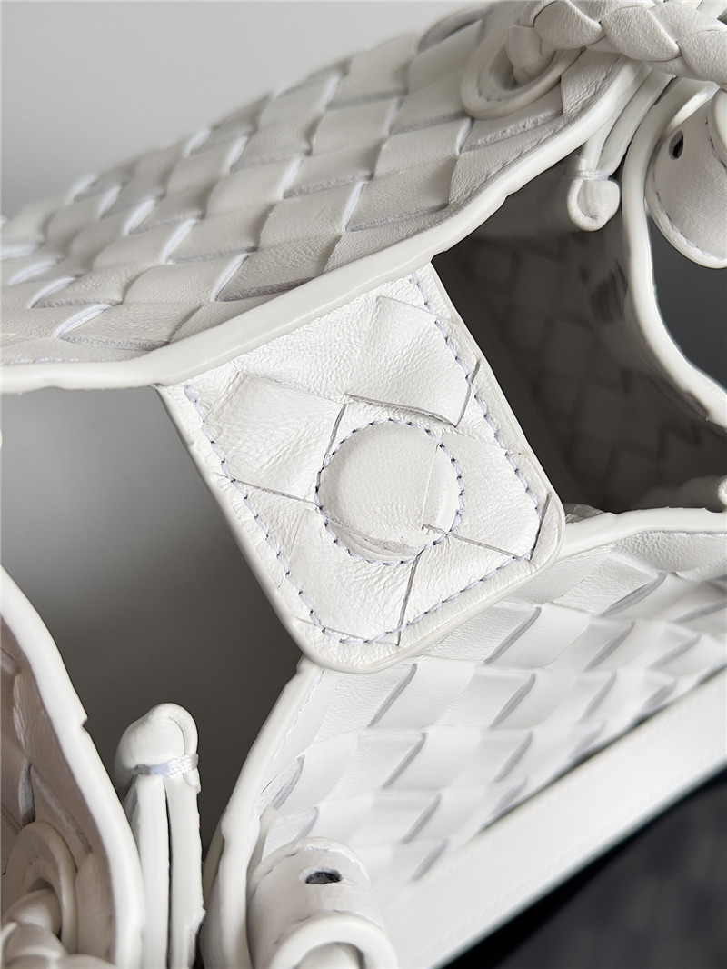 b0tt*ga Ven*ta small andiamo parachute bag