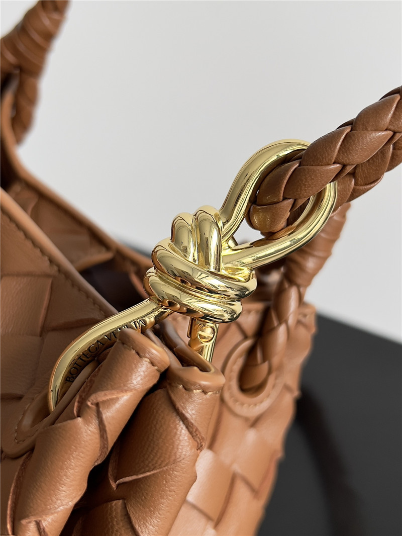 b0tt*ga Ven*ta small andiamo parachute bag in apricot