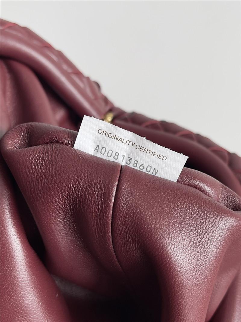 b0tt*ga Ven*ta lauren clutch