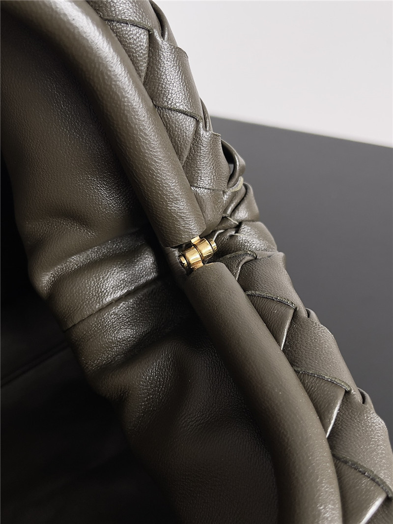 b0tt*ga Ven*ta lauren clutch