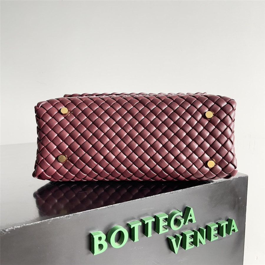 b0tt*ga Ven*ta patti top handle bag