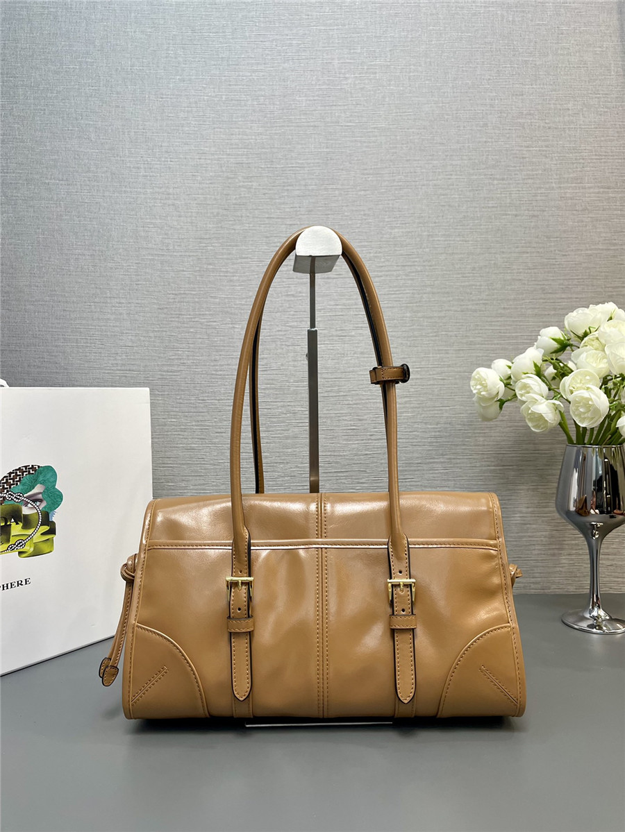 Pra*a black medium leather shoulder bag