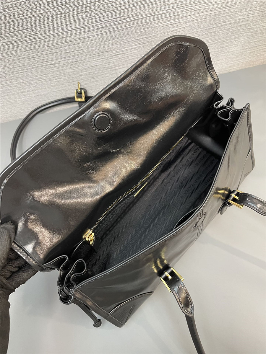 Pra*a black medium leather shoulder bag