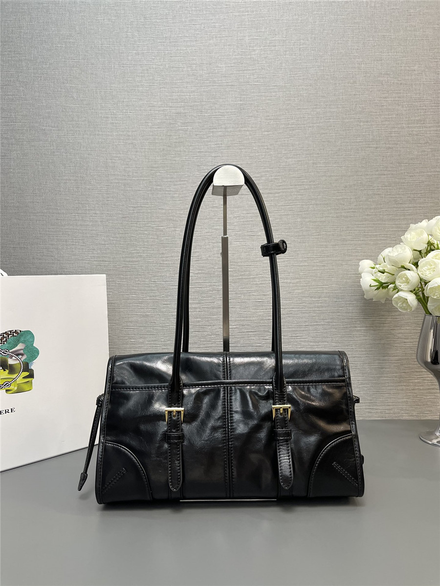 Pra*a black medium leather shoulder bag