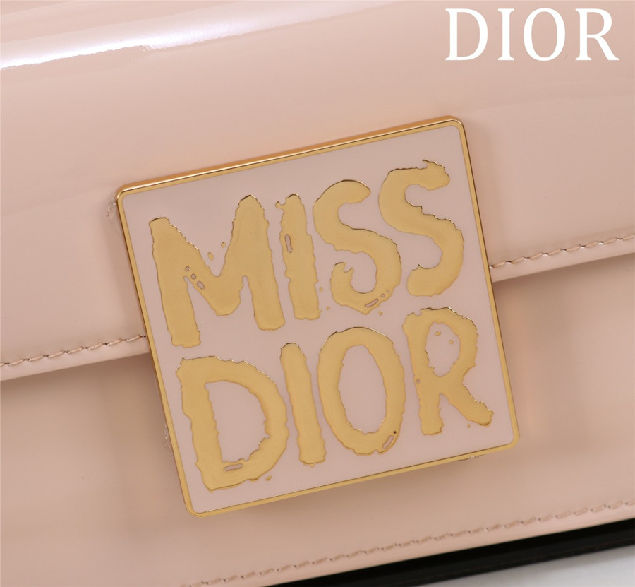 miss D10r flap bag