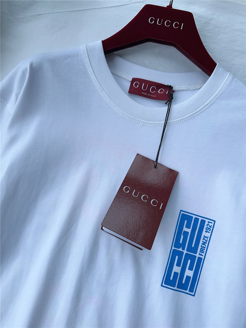 Gucci classic monogrammed short sleeve t-shirt