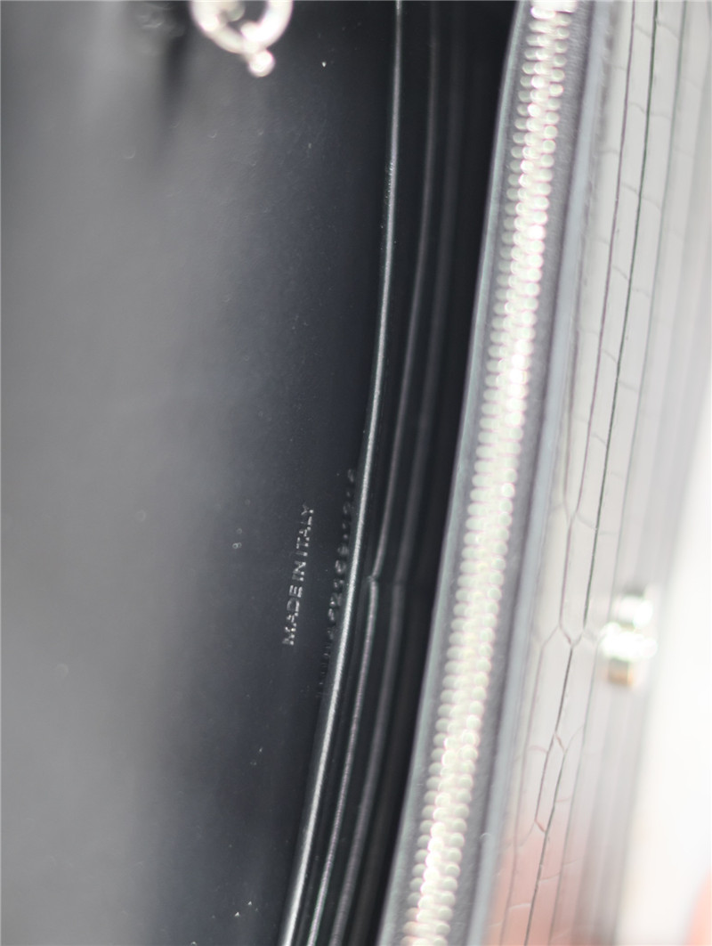 Y51 kate tassel bag with silver buckle