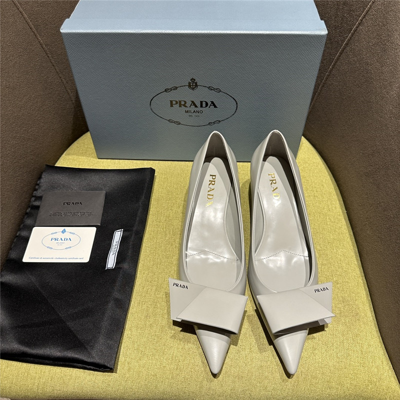 Pra*a new spring and summer sandals