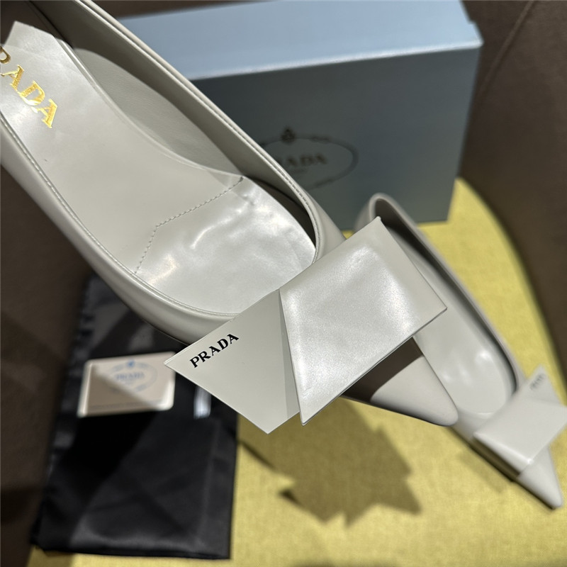 Pra*a new spring and summer sandals