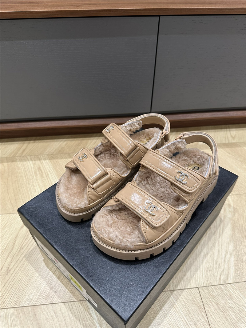 Ch**el new wool beach sandals