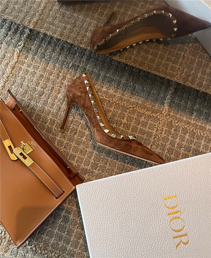 Va1e*ntin0 rivet elegant high heels
