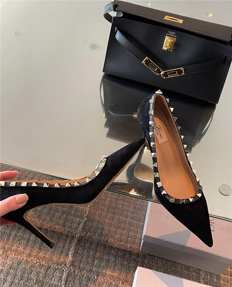 Va1e*ntin0 rivet elegant high heels