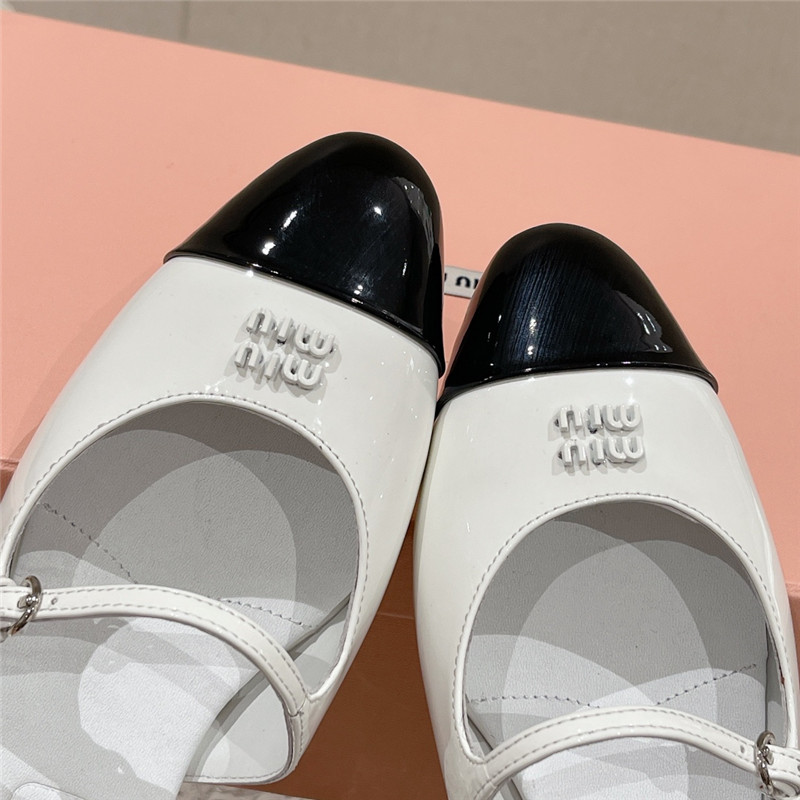 M1um1u new half slippers