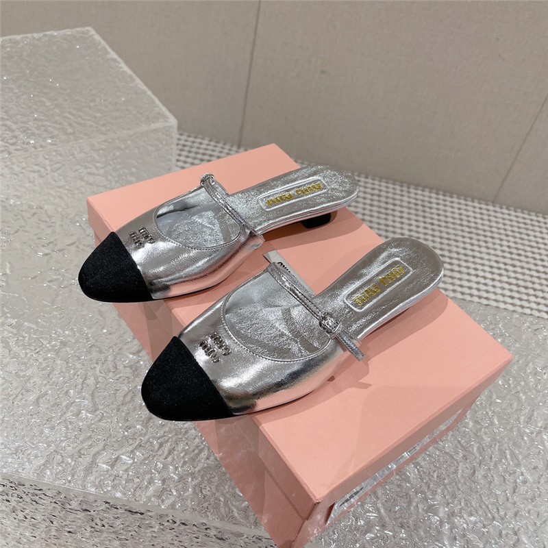 M1um1u new half slippers