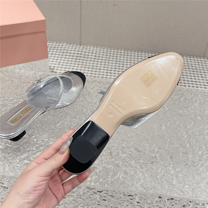 M1um1u new half slippers