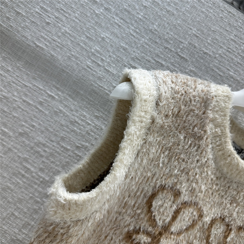 L0ew* women’s plush vest