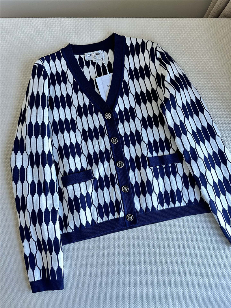 Gvc*1 jacquard knitted cardigan sweater