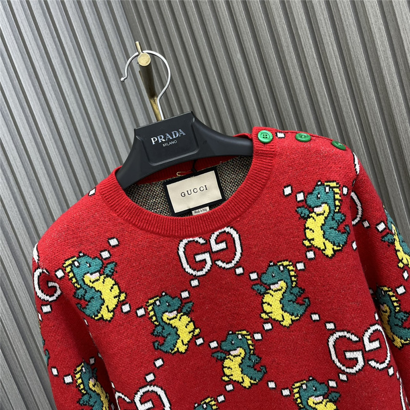 Gvc*1 logo zodiac knitted sweater