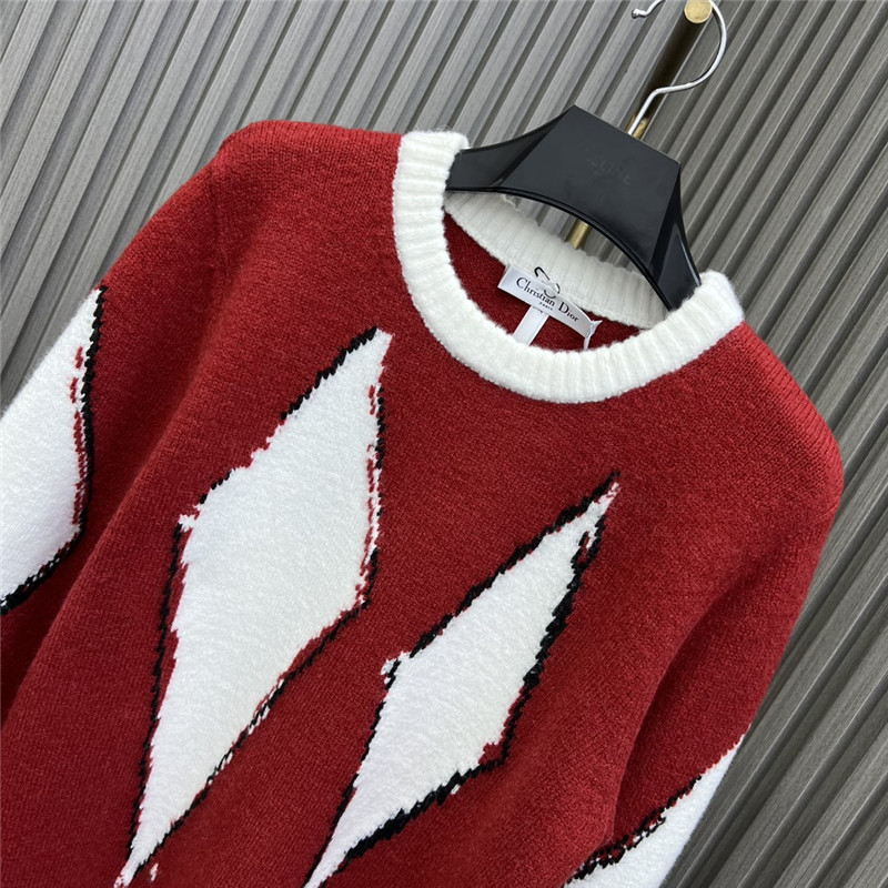 d10r D1am0nd crew neck sweater